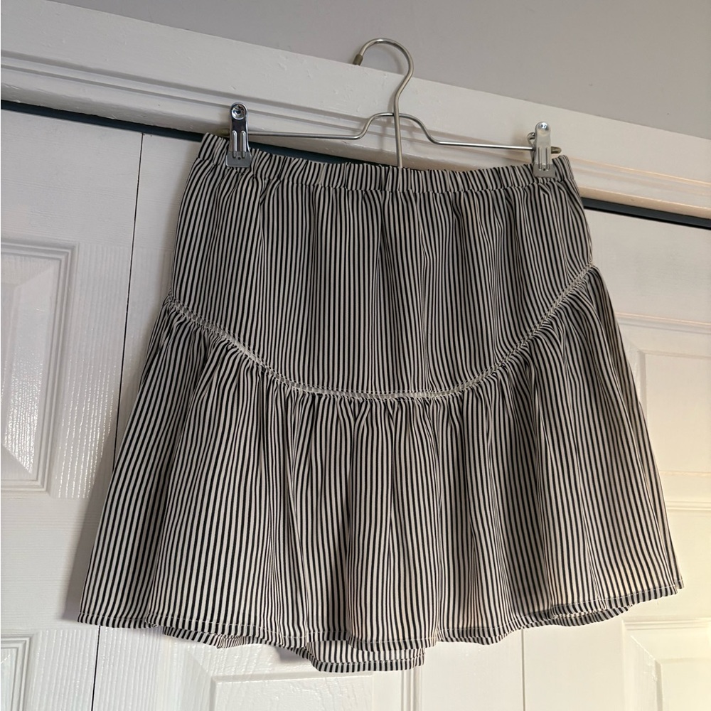 Banana Republic | Black and White Striped Skirt